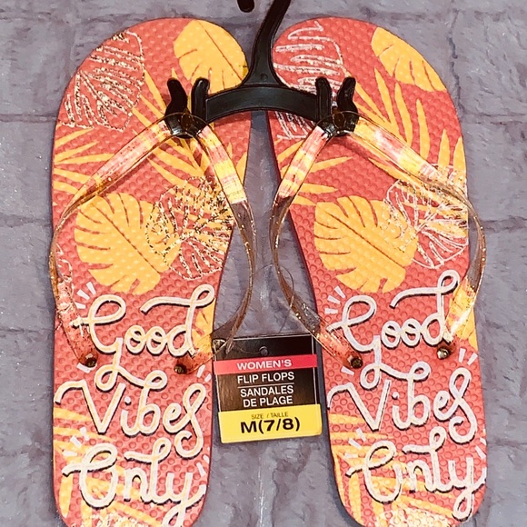 NWT Ladies bundle of 4 flip-flops size M (7-8) ☀️ - Picture 5 of 9
